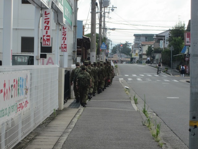 20130718　伊丹朝　自衛隊行軍